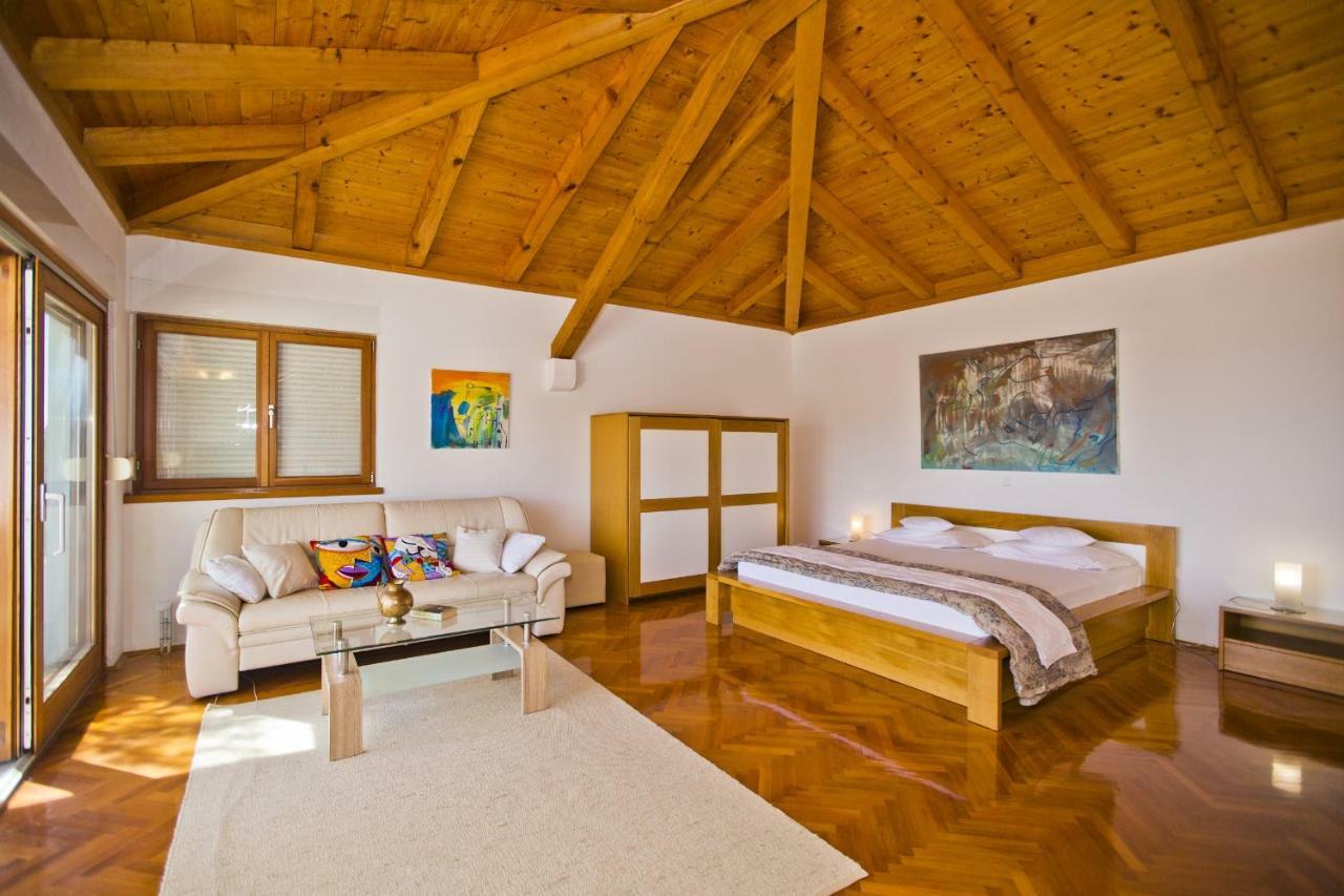 Apartament Castle Stambuk *