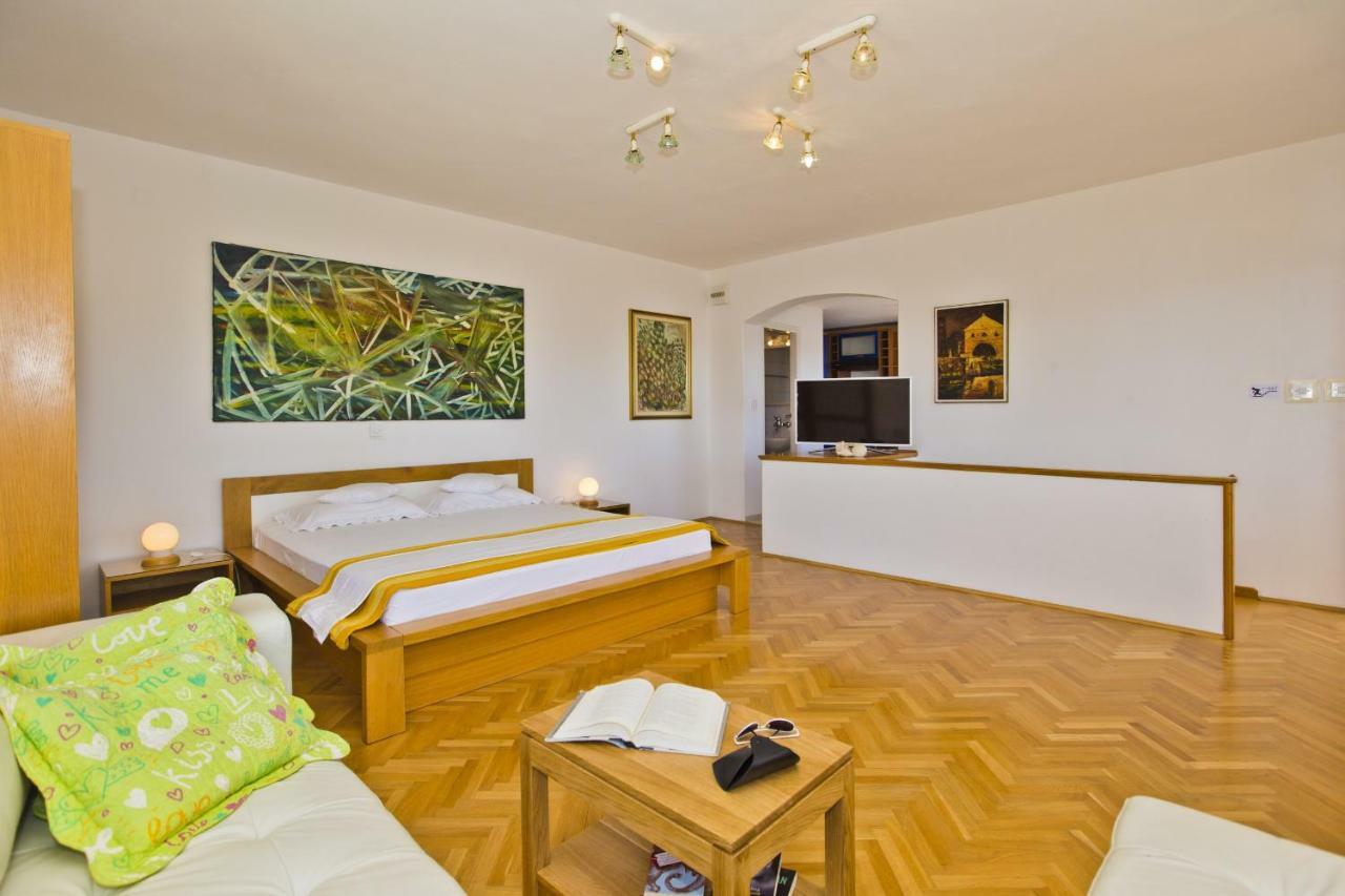 Apartma Castle Stambuk *